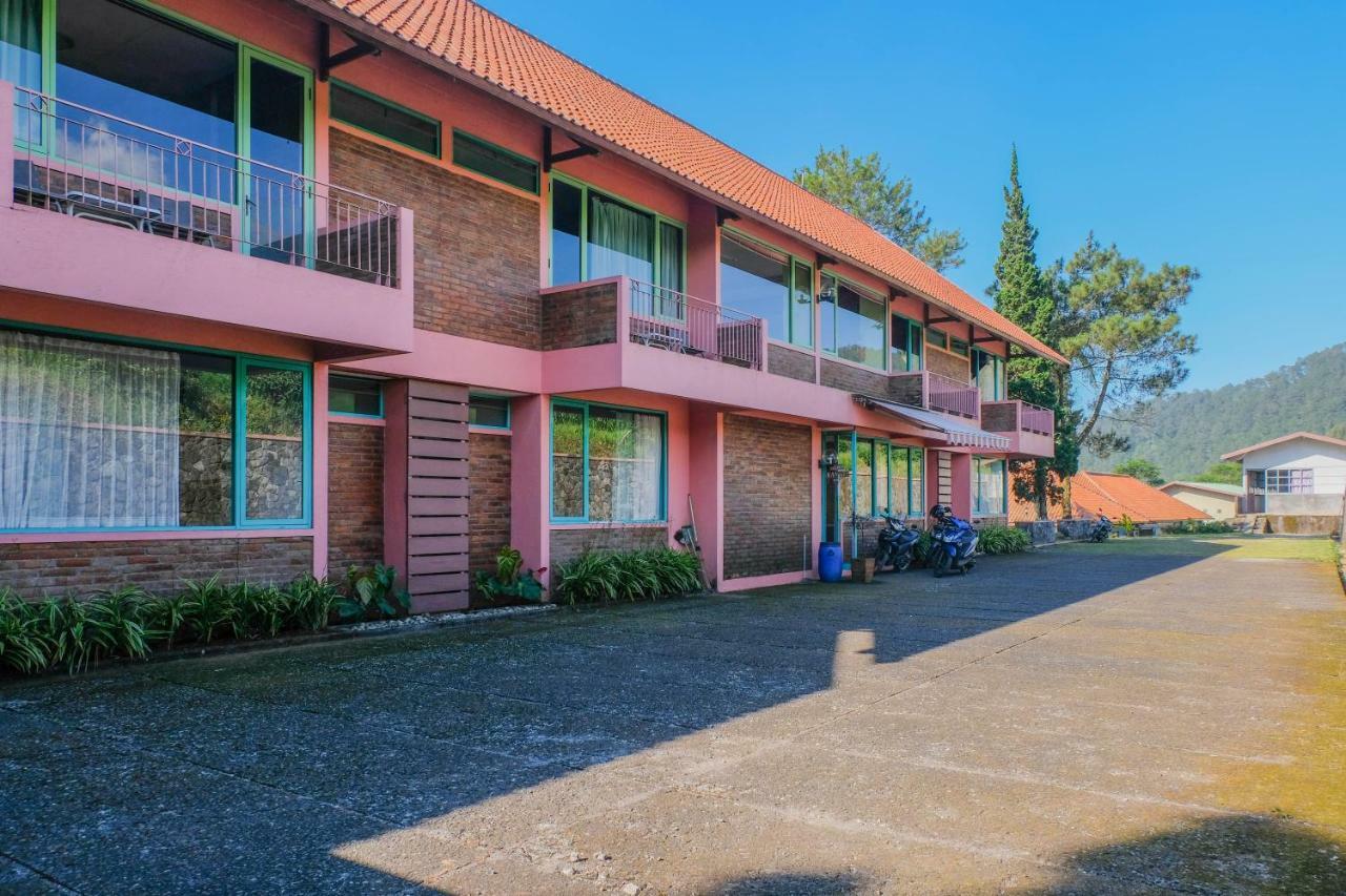 Reddoorz Syariah Near Kopeng Treetop Adventure Hotel 2*