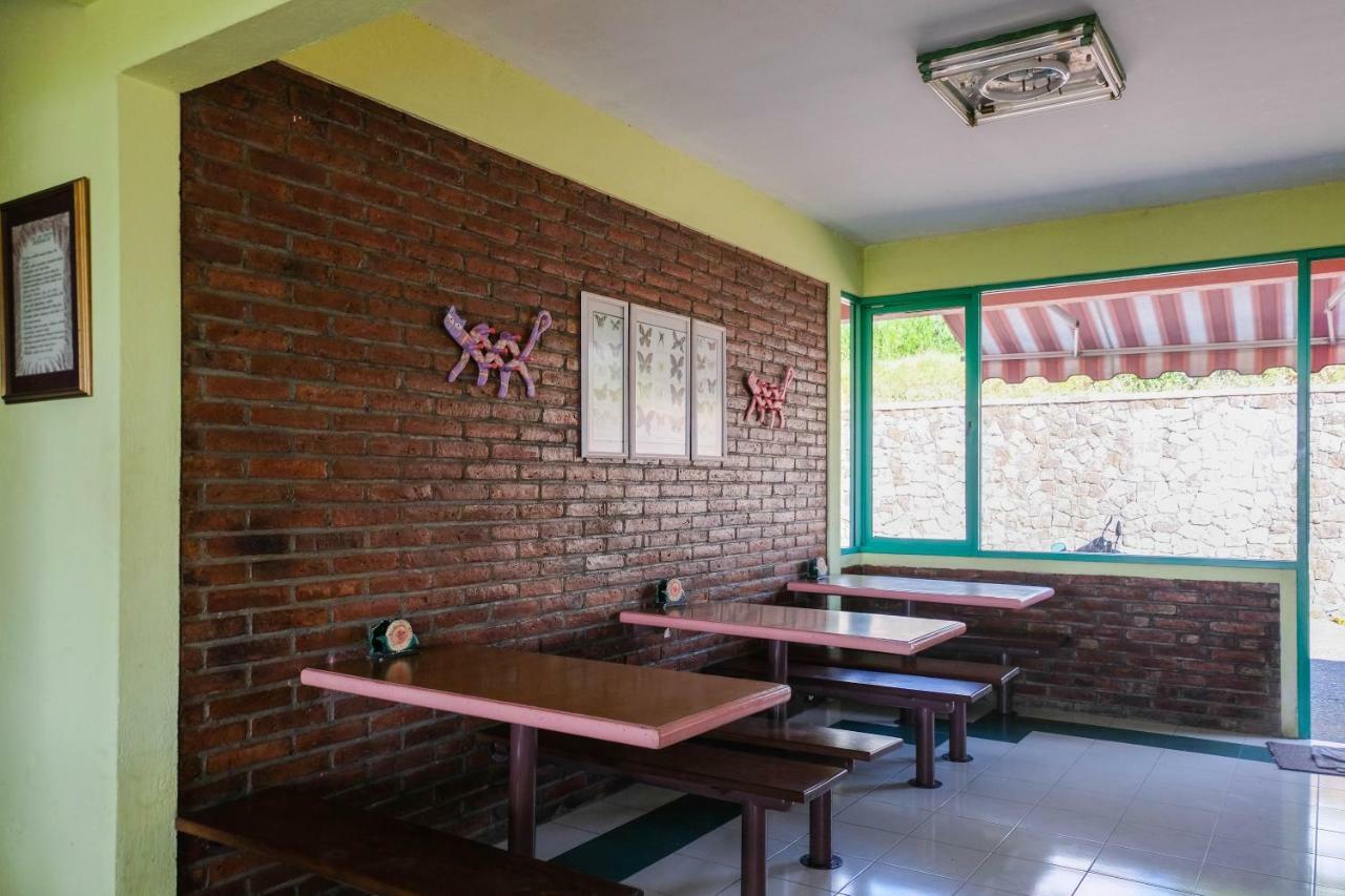 Hotel Reddoorz Syariah Near Kopeng Treetop Adventure Salatiga